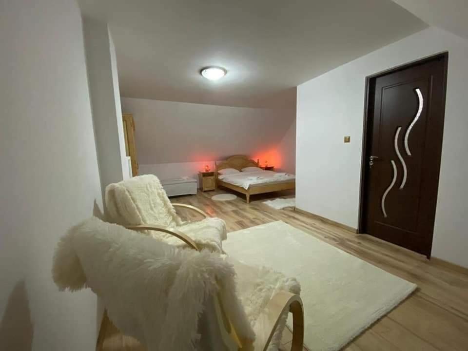 Villa Casa Anghel Bilbor Exterior foto